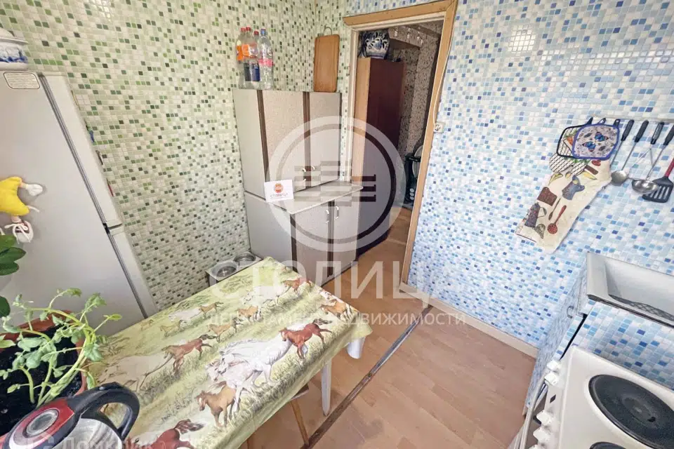 Сдаётся комната в 3-комн. квартире, 14 м²
