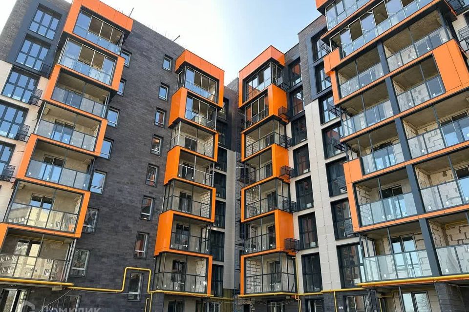 Продаётся 3-комнатная квартира, 143.8 м²