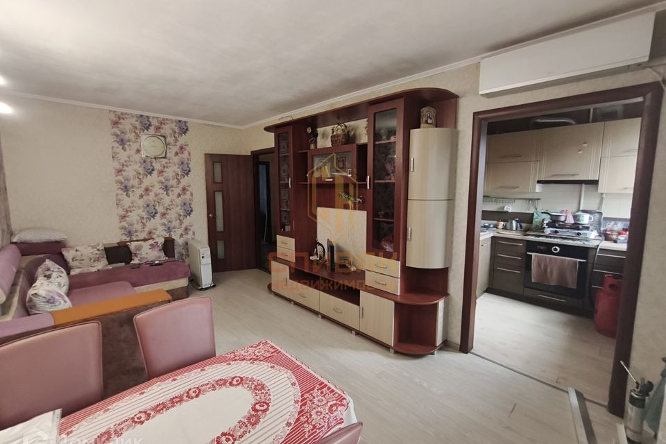 Продаётся 3-комнатная квартира, 61.6 м²