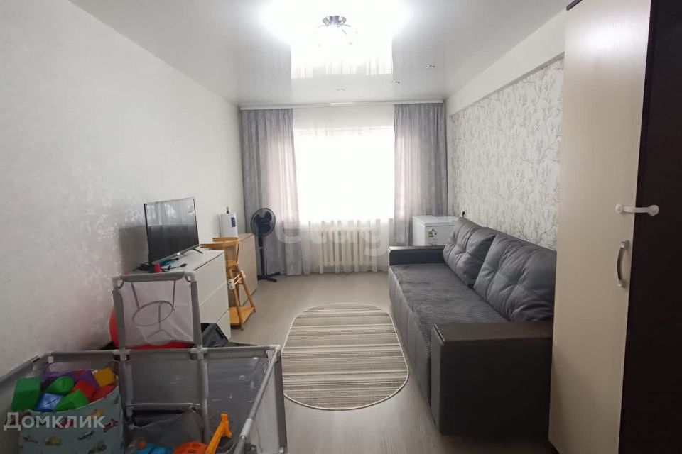 Продаётся 3-комнатная квартира, 59.8 м²