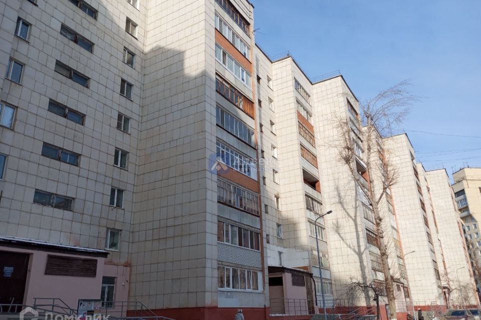 Продаётся 4-комнатная квартира, 72.1 м²