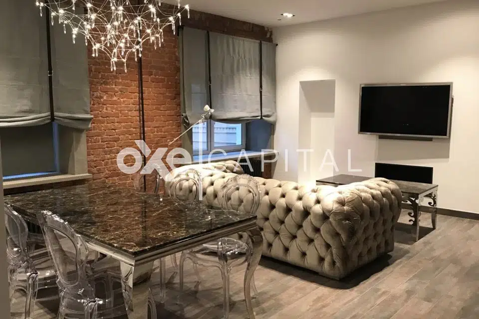 Продаётся 4-комнатная квартира, 125 м²