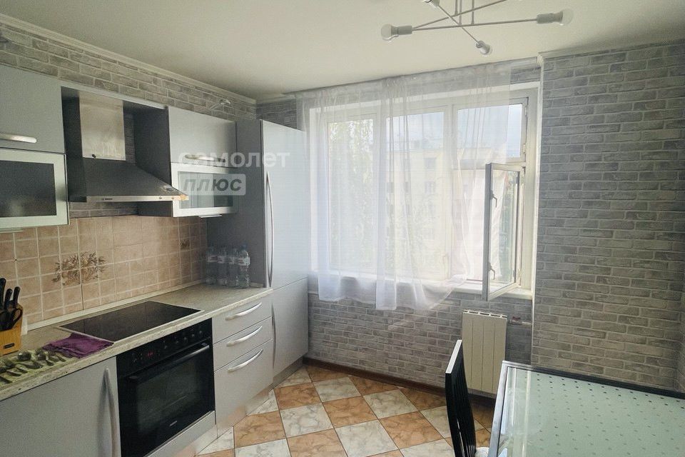 Продаётся 3-комнатная квартира, 79.3 м²