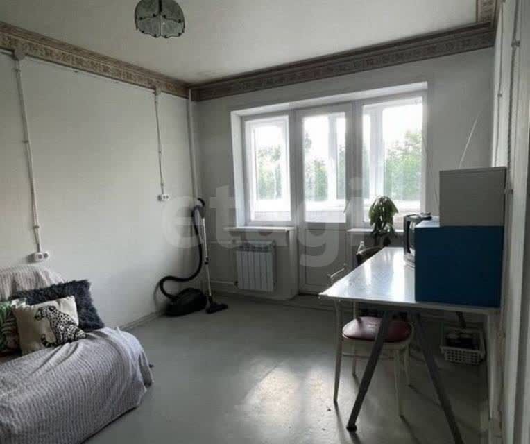 Продаётся 3-комнатная квартира, 58.3 м²