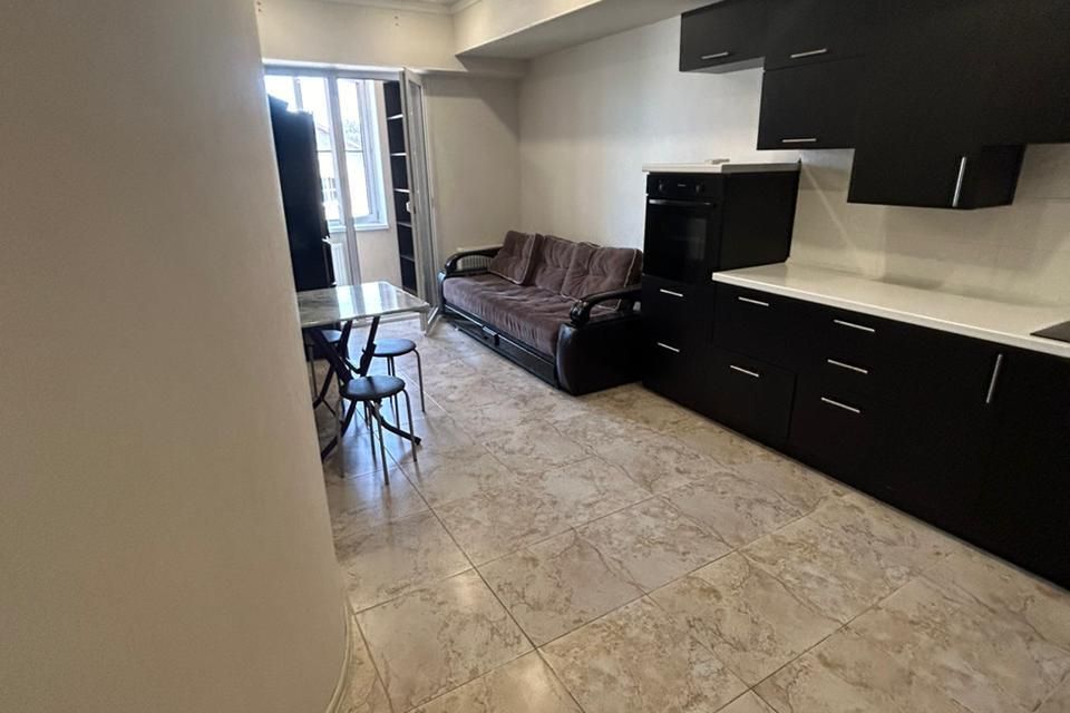 Продаётся 1-комнатная квартира, 53 м²