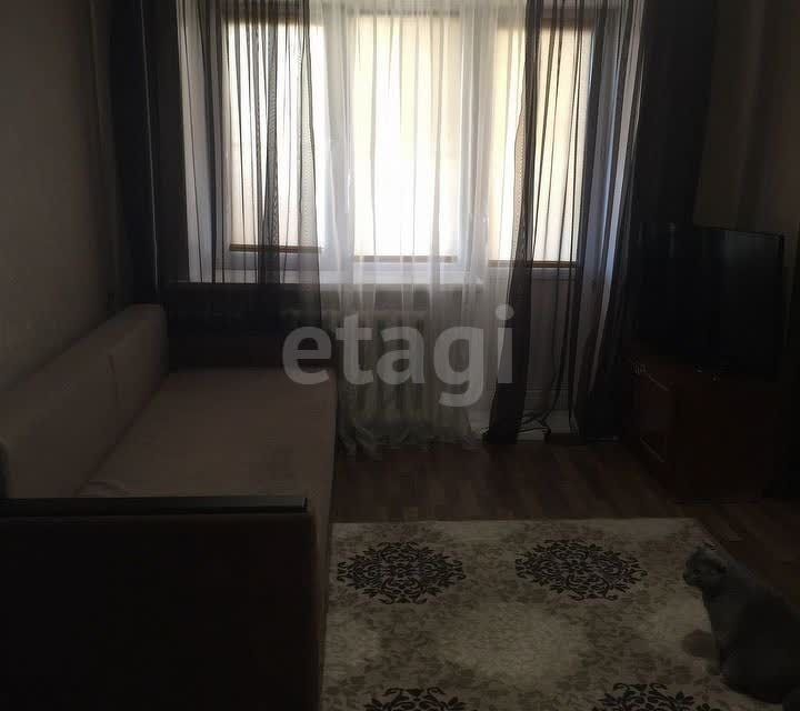 Продаётся 3-комнатная квартира, 43.7 м²