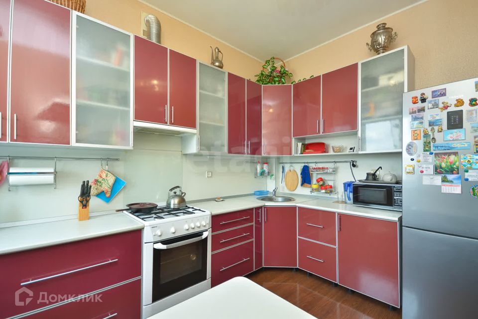 Продаётся 3-комнатная квартира, 60.8 м²