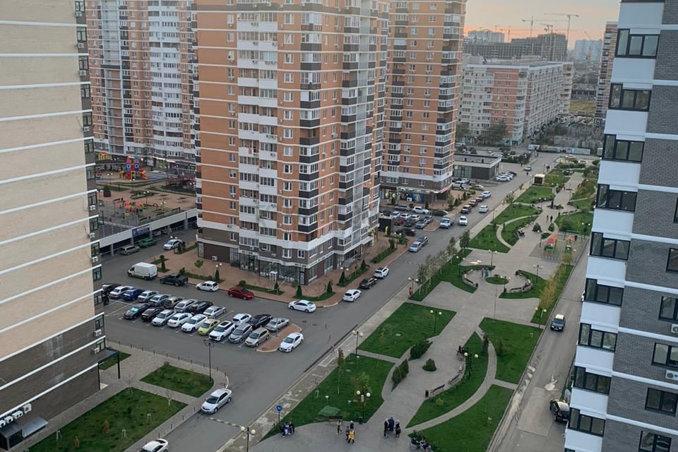 Продаётся 2-комнатная квартира, 56.6 м²