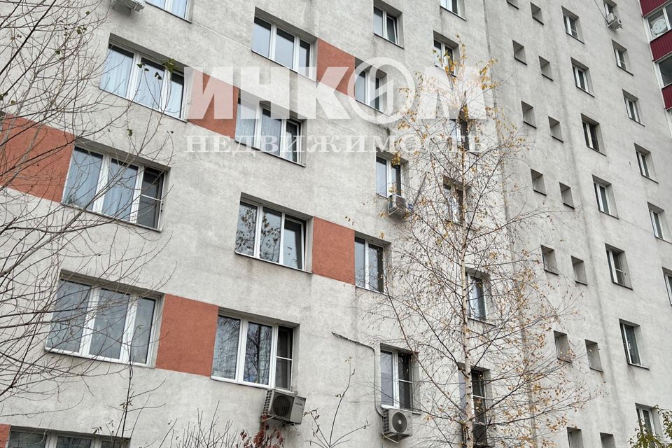 Продаётся 2 комнаты в 3-комн. квартире, 31.4 м²