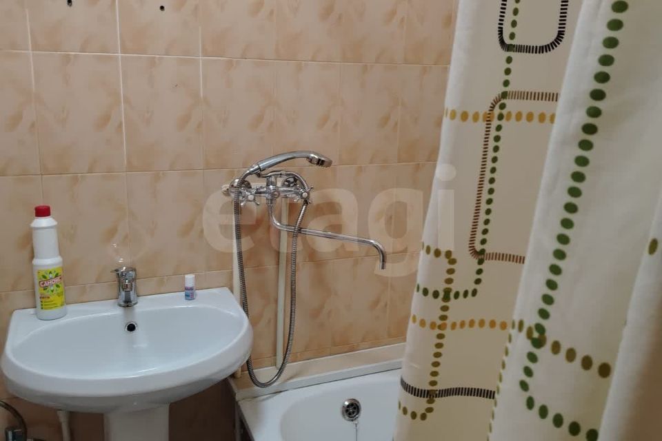 Продаётся 1-комнатная квартира, 35.8 м²