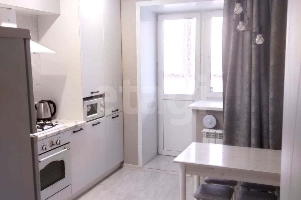 Продаётся 1-комнатная квартира, 43 м²