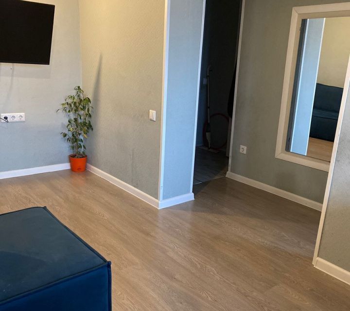 Продаётся 2-комнатная квартира, 42.7 м²
