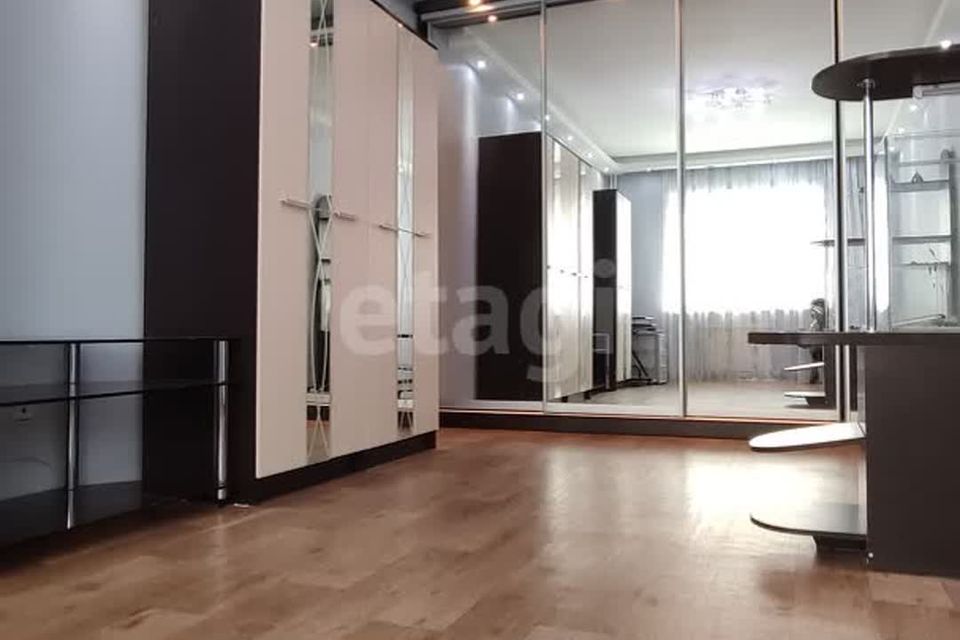 Продаётся 2-комнатная квартира, 55.6 м²