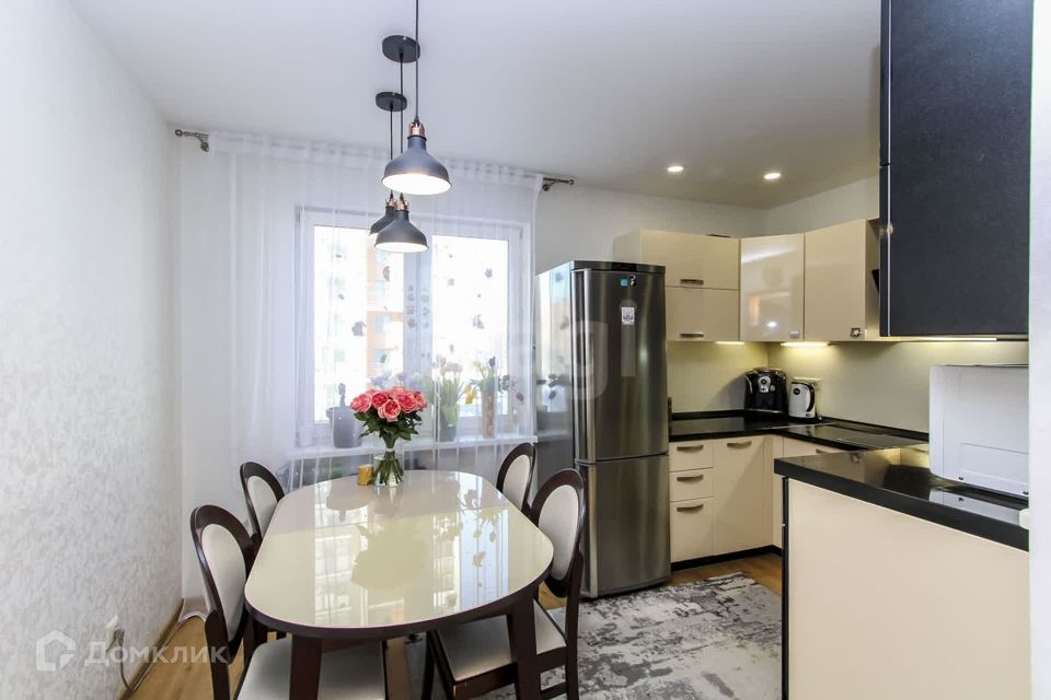 Продаётся 3-комнатная квартира, 72.6 м²