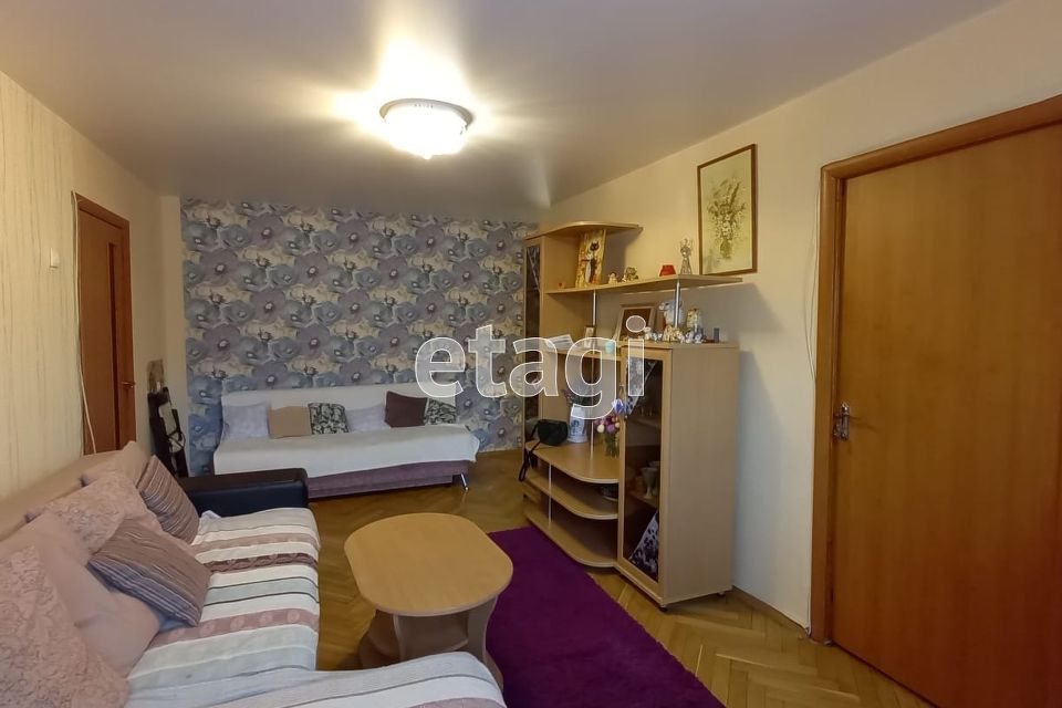 Продаётся 3-комнатная квартира, 55.7 м²