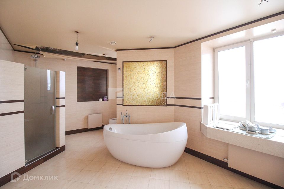 Продаётся 5-комнатная квартира, 436.7 м²