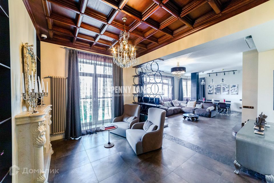 Сдаётся 5-комнатная квартира, 200 м²