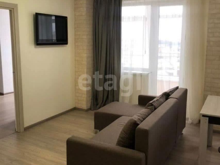 Продаётся 2-комнатная квартира, 82 м²