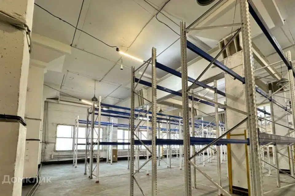 Сдаётся склад, 649 м²