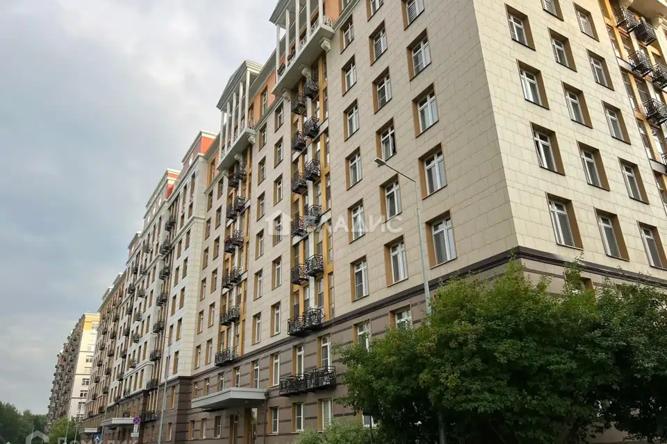 Продаётся 3-комнатная квартира, 100 м²