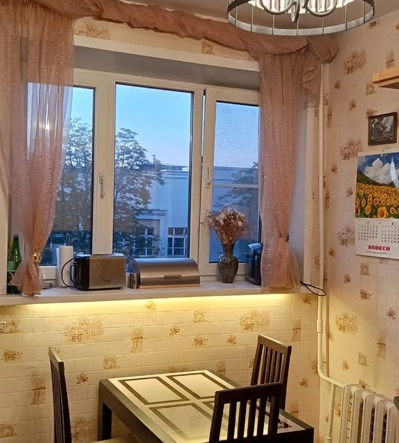 Продаётся 3-комнатная квартира, 66.7 м²