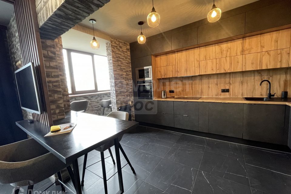 Сдаётся 3-комнатная квартира, 100 м²