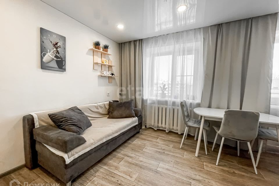 Продаётся 3-комнатная квартира, 49.6 м²