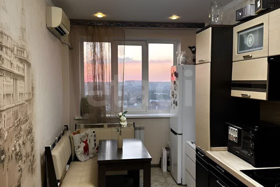 Продаётся 1-комнатная квартира, 50 м²