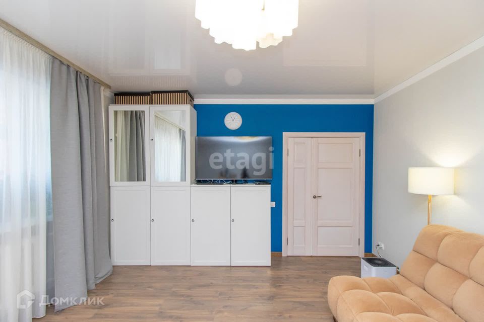 Продаётся 3-комнатная квартира, 97.7 м²