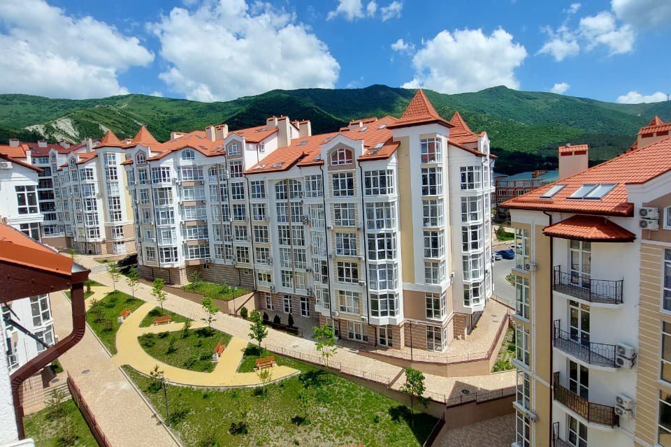 Продаётся 3-комнатная квартира, 113.2 м²