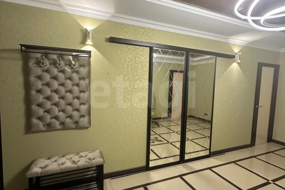 Продаётся 3-комнатная квартира, 112.7 м²