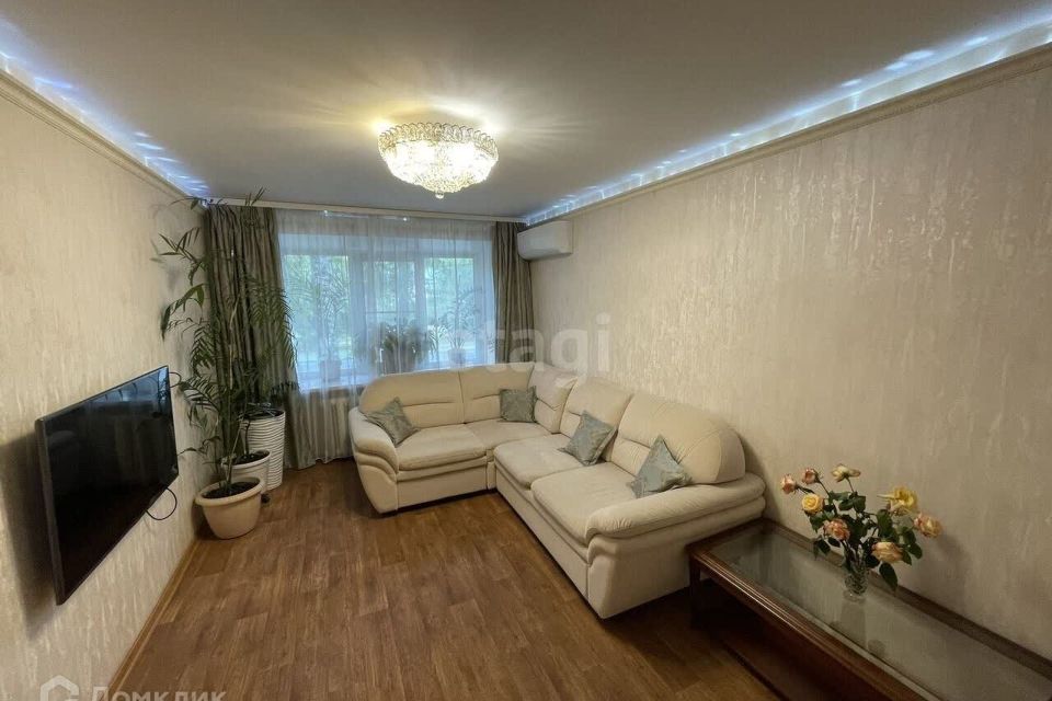 Продаётся 3-комнатная квартира, 54.2 м²