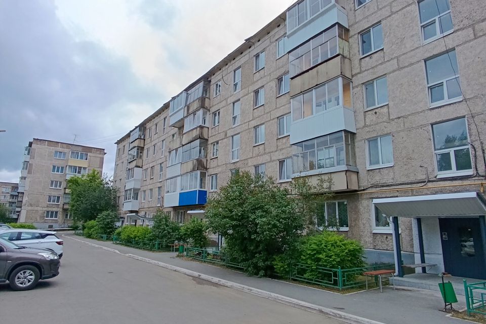 Продаётся 2-комнатная квартира, 42.8 м²