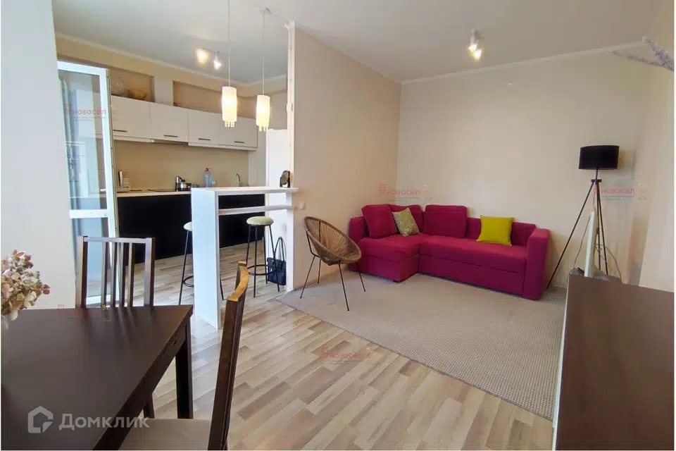 Сдаётся 2-комнатная квартира, 65 м²