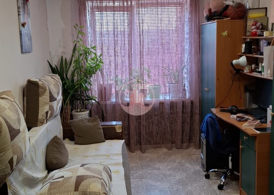 Продаётся 3-комнатная квартира, 64.7 м²