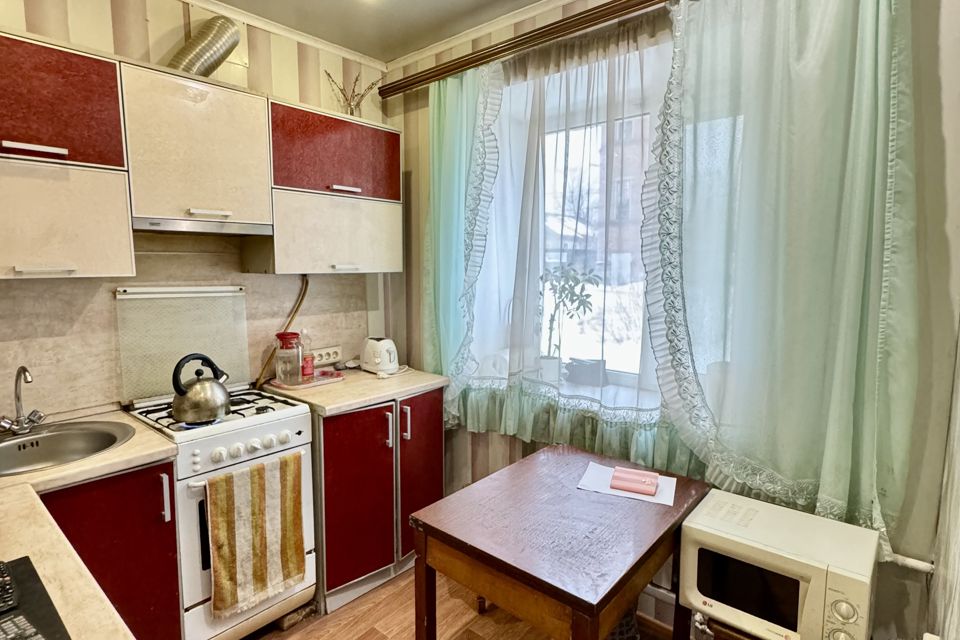 Продаётся 3-комнатная квартира, 55.3 м²