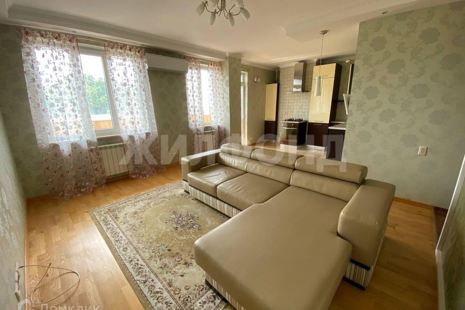 Сдаётся 1-комнатная квартира, 60 м²