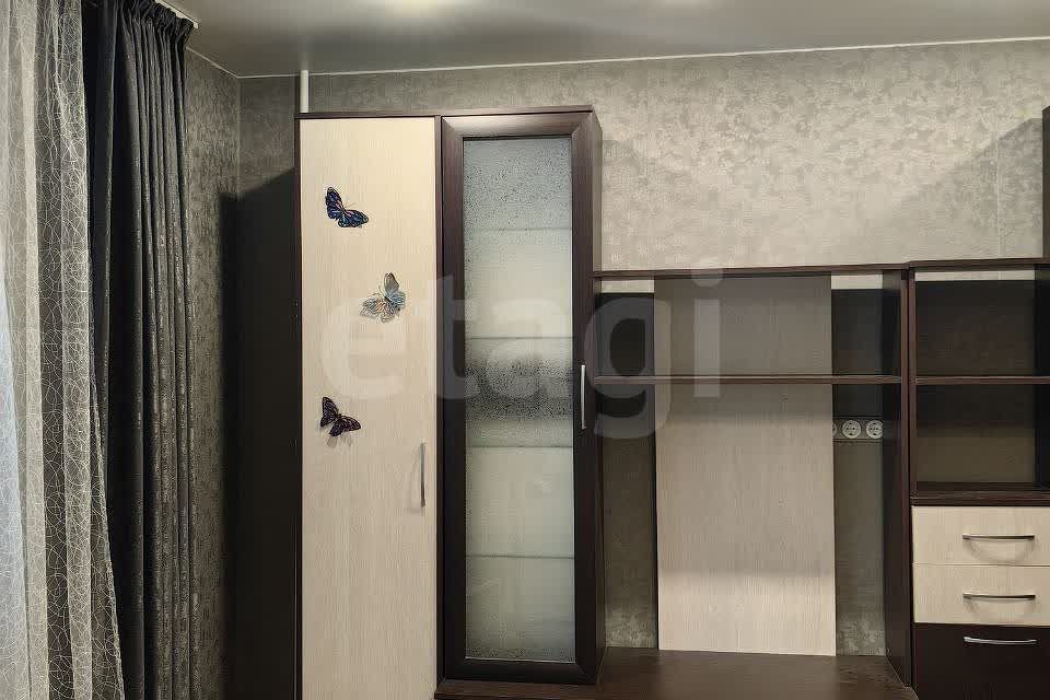 Продаётся комната в 1-комн. квартире, 32.4 м²