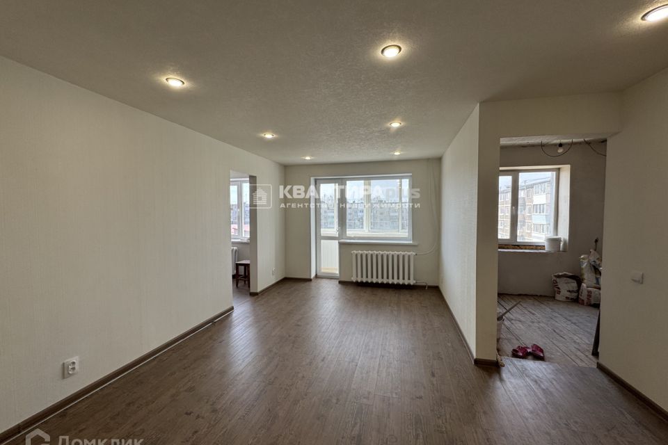 Продаётся 2-комнатная квартира, 43.8 м²