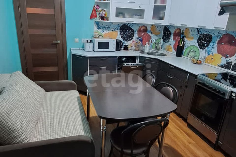 Продаётся 1-комнатная квартира, 39.6 м²