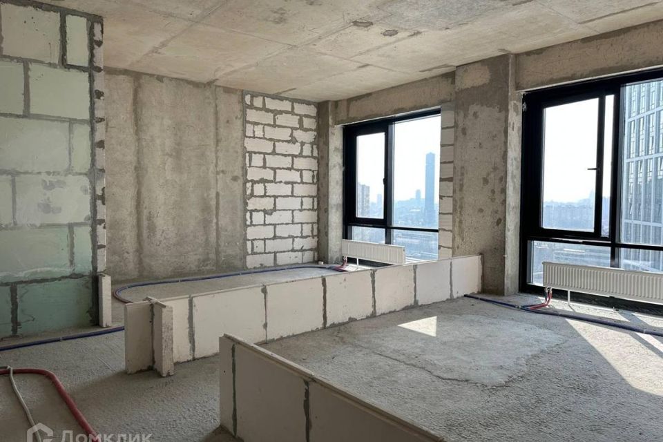 Продаётся 3-комнатная квартира, 97.9 м²