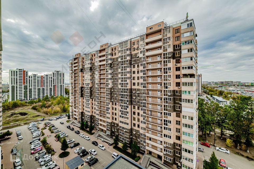 Продаётся 2-комнатная квартира, 56.1 м²