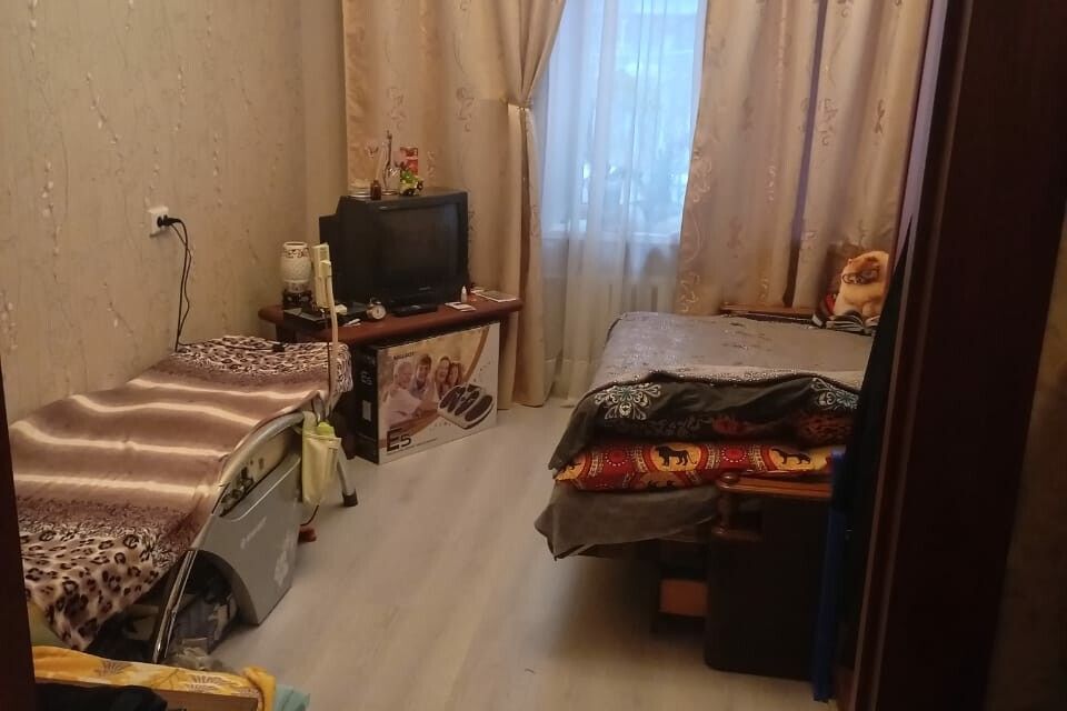 Продаётся комната в 3-комн. квартире, 12 м²