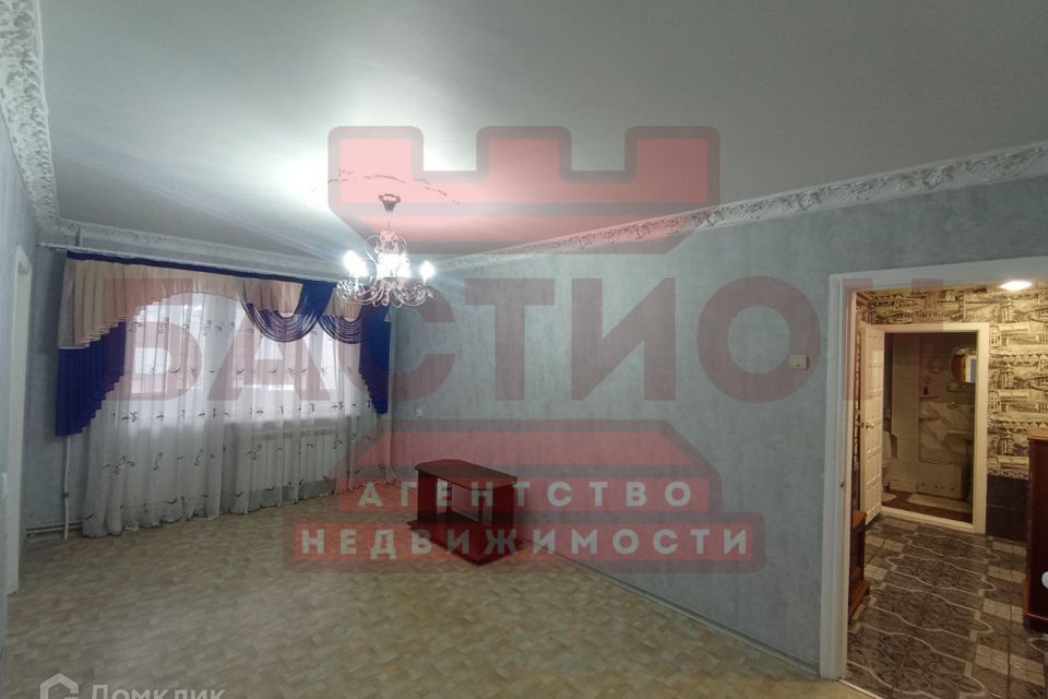 Продаётся 4-комнатная квартира, 64 м²