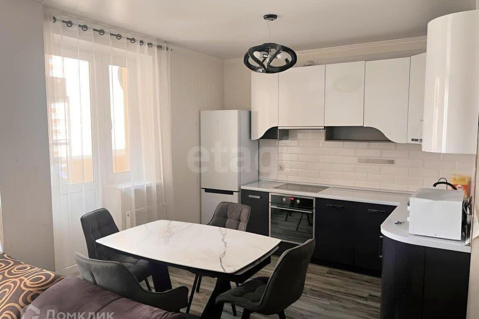Продаётся 2-комнатная квартира, 78 м²