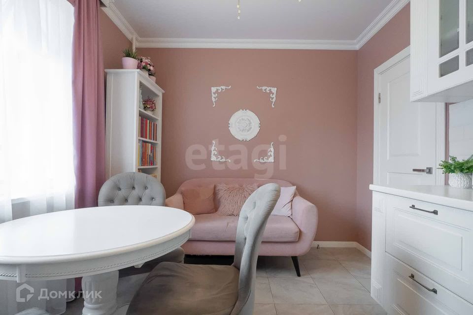 Продаётся 1-комнатная квартира, 39.9 м²