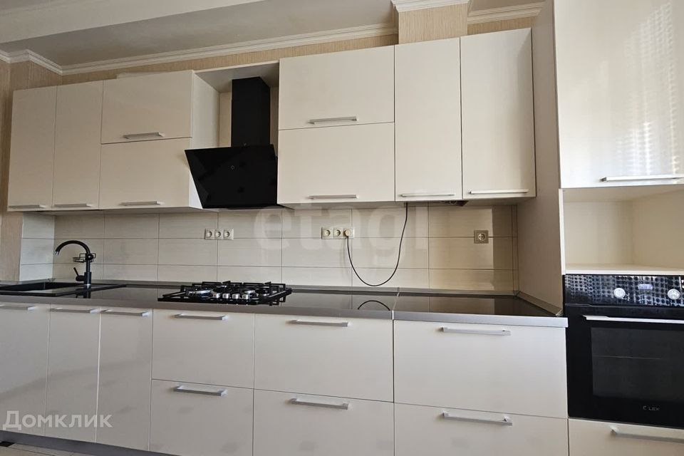 Сдаётся 2-комнатная квартира, 78 м²