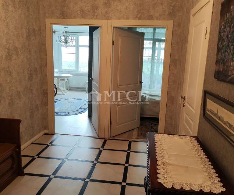 Продаётся 2-комнатная квартира, 56 м²