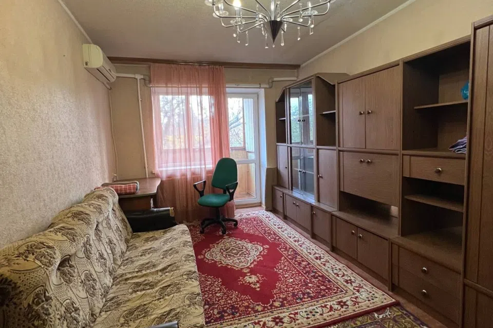 Продаётся 3-комнатная квартира, 60 м²