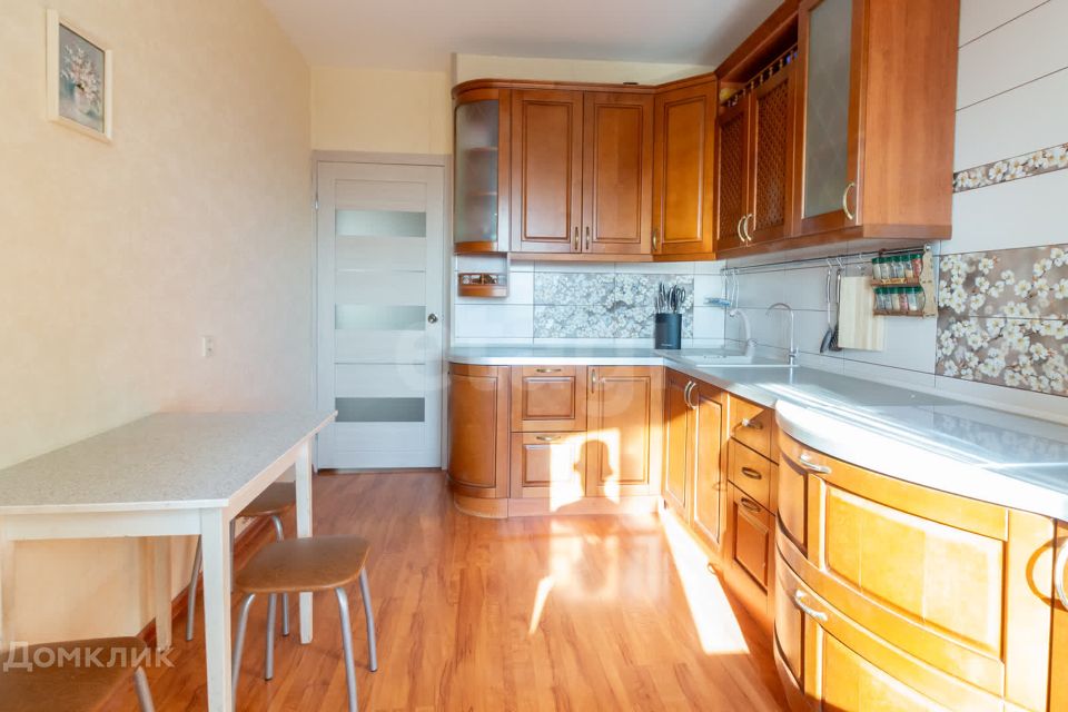 Продаётся 3-комнатная квартира, 77.7 м²